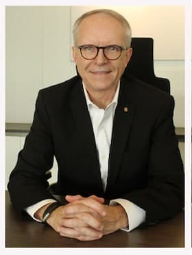 Photo of Mark Cannon